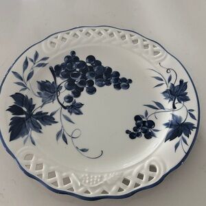 Classic Blue and White Dinner Plate with Grapevine Design